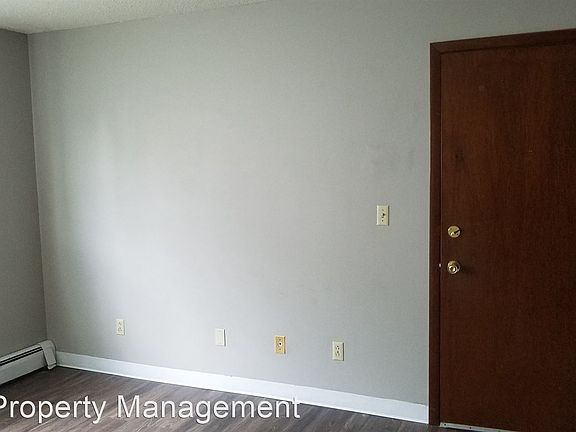 5th image of 2101 9th St APT 8