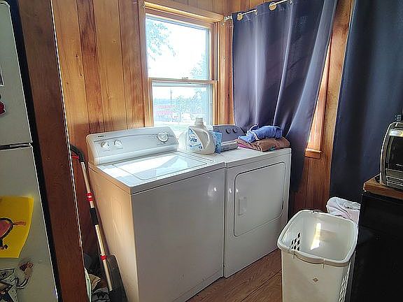 2nd image of 708 3rd St