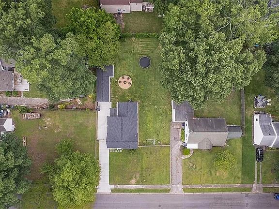 2nd image of 1116 Frank St