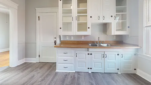 Floor plan 2046 Wyandotte UP