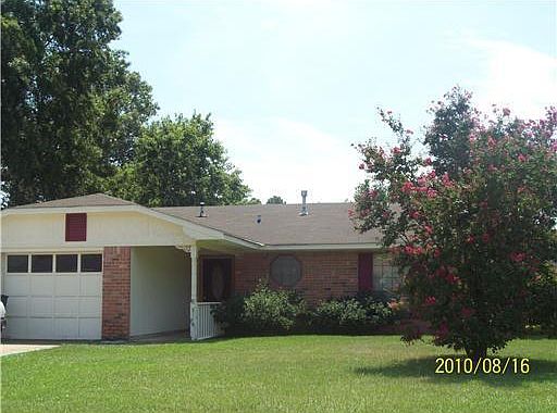 1st image of 8114 Green Leaf Ln