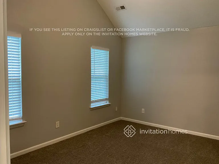 915 Jordans Pond Ln — Photo 7