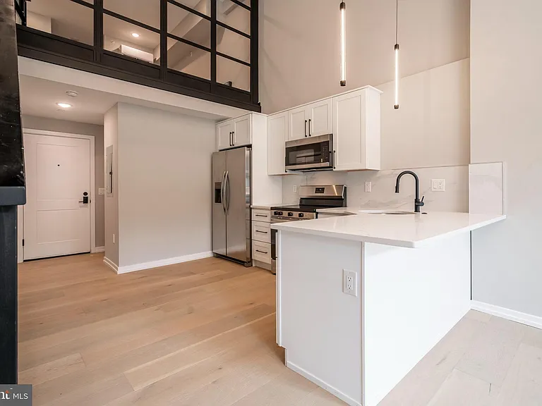 719 Dickinson St #2B — Photo 4