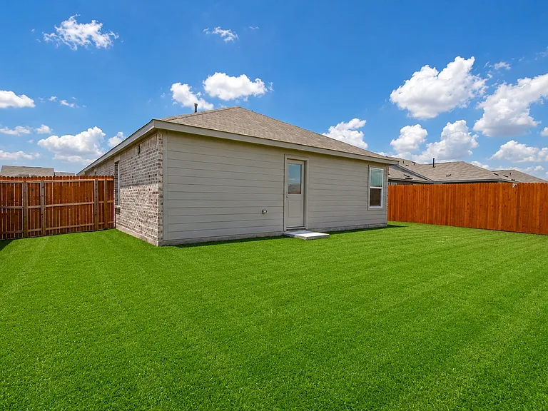 15016 Reyes Rd — Photo 19
