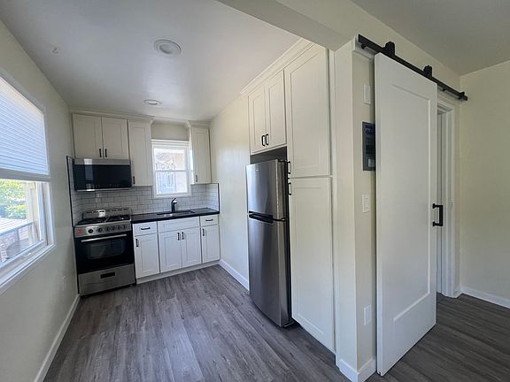 4th image of 251 Emerson St APT 5