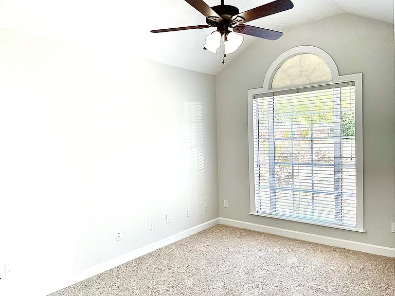 408 Rebel Dr — Photo 10