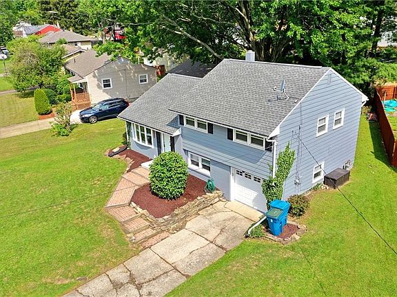 5th image of 4083 Jeanette Dr SE
