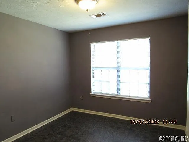1310 Choate St — Photo 7