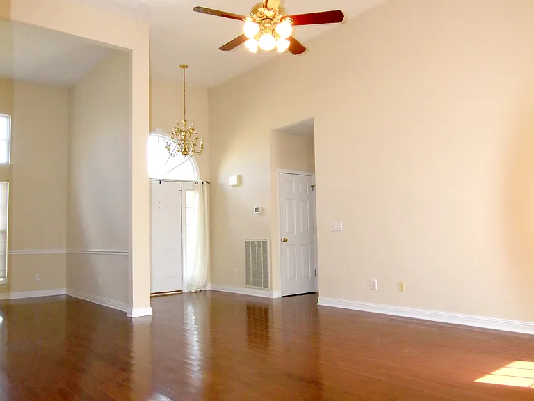 2123 Moonlite Ct — Photo 24