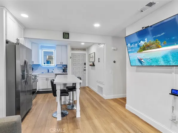 28691 Via Las Flores Unit 328, Murrieta, CA 92563