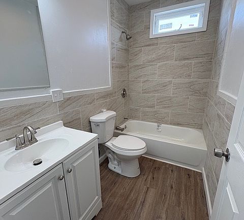 3rd image of 46 Webb St #1