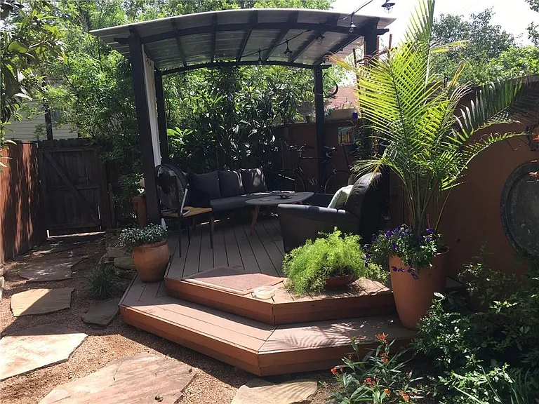 3803 Duval St #B — Photo 18