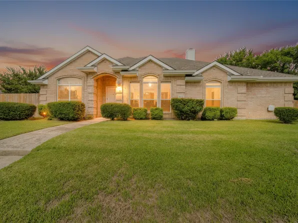 8113 Evening Star Dr, Rowlett, TX 75089