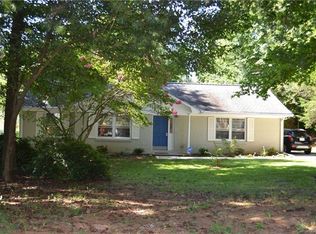 809 White Oaks Rd, Mooresville, NC 28115