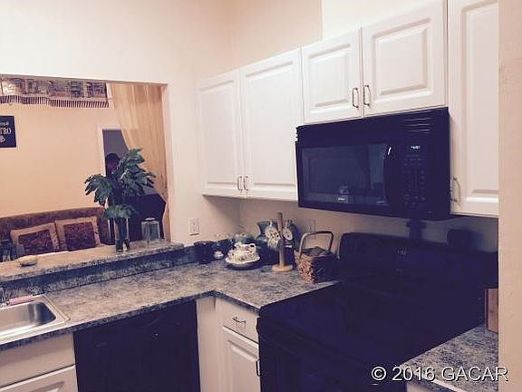 5th image of 110 SW 145th Dr Unit 1
