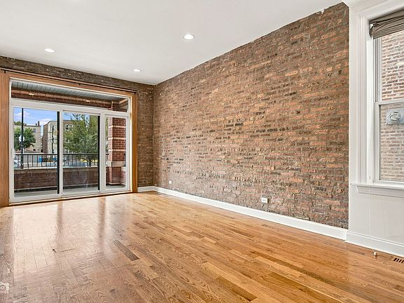 4th image of 2318 W Augusta Blvd #1A
