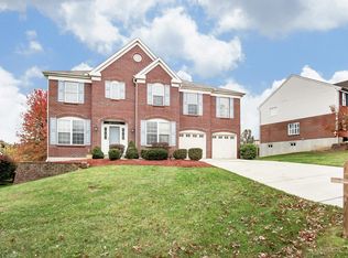 1236 Kentland Ct, Hebron, KY 41048