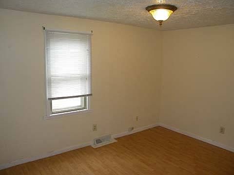 5th image of 777 Kenilworth Ave