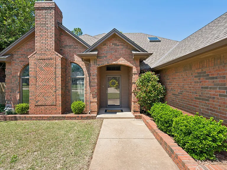 1809 Courtney Ln — Photo 41