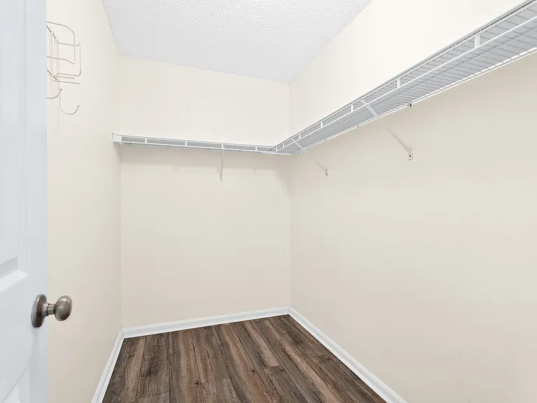 13241 Mendenhall Pl — Photo 14