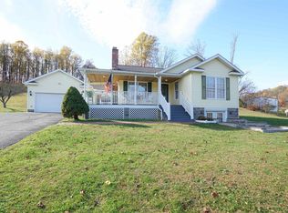 101 Foxmoor Rd, Belington, WV 26250