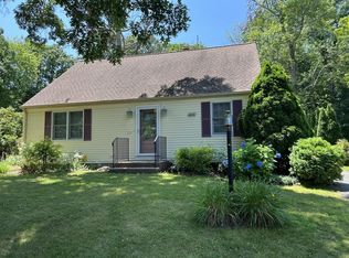 215 Brigham Hill Rd, North Grafton, MA 01536