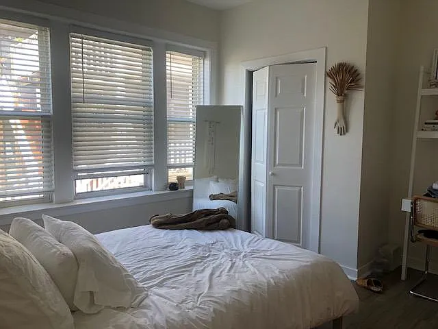 2840 N Albany Ave #1E — Photo 8