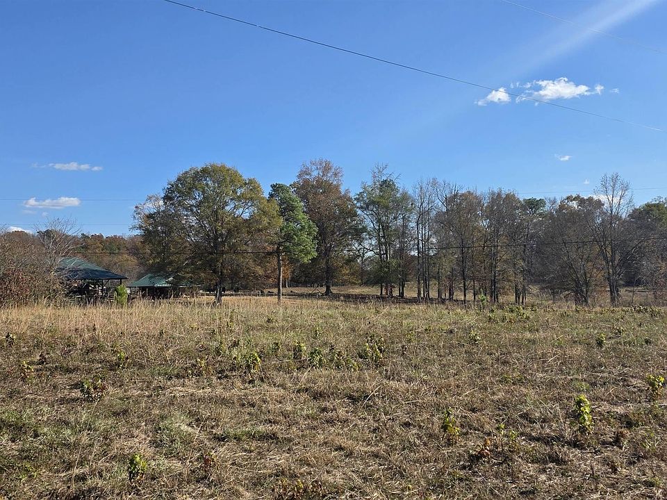 2nd image of 663 Graham Dr #1