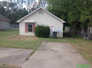 2119 Canton St, Hopkinsville, KY 42240