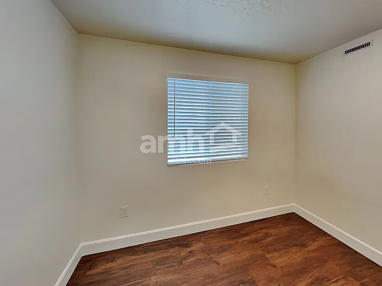 1278 Village Green Trl — Photo 14