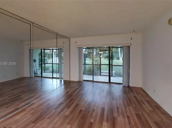 301 N Pine Island Rd APT 165, Fort Lauderdale, FL 33324