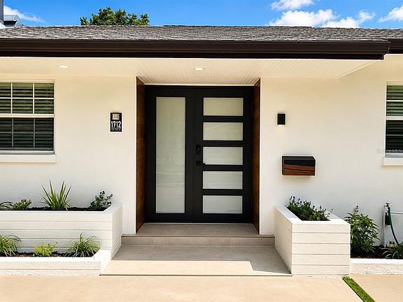 3rd image of 1712 INDIAN ROCKS ROAD