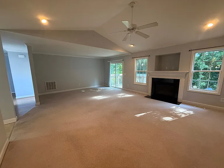 605 Westpark Ct — Photo 3