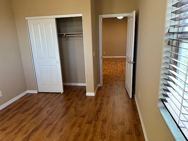 147 E Carob Dr — Photo 21
