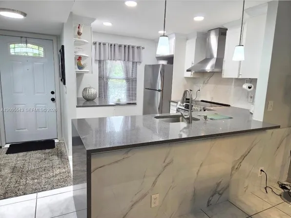 7205 NW 4th Pl APT 106, Margate, FL 33063