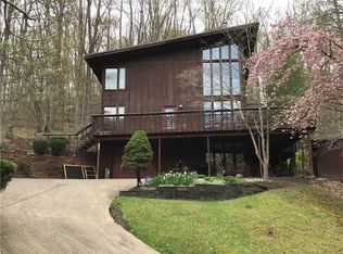 123 Falls Run Rd, Charleston, WV 25311