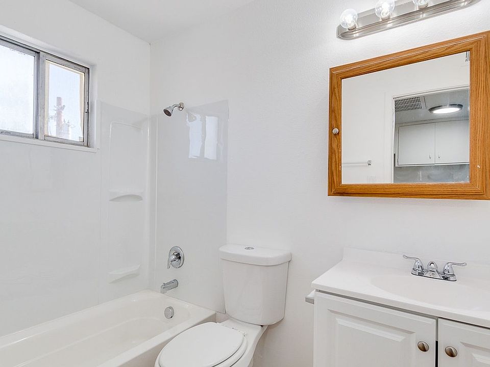 1st image of 3319 N 32nd St APT 8