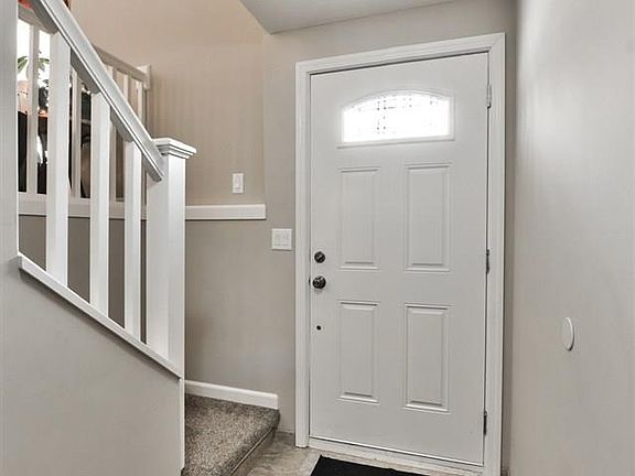 4th image of 3716 Lawnwood Dr