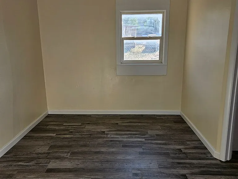 5415 Sidehill Dr — Photo 8