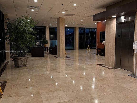 5th image of 400 Kings Point Dr APT 1126