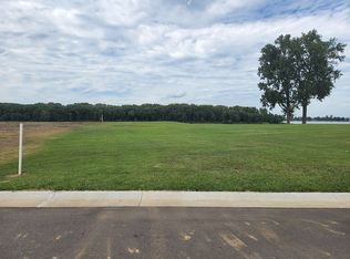 1713 Rivers Edge Dr, Henderson, KY 42420