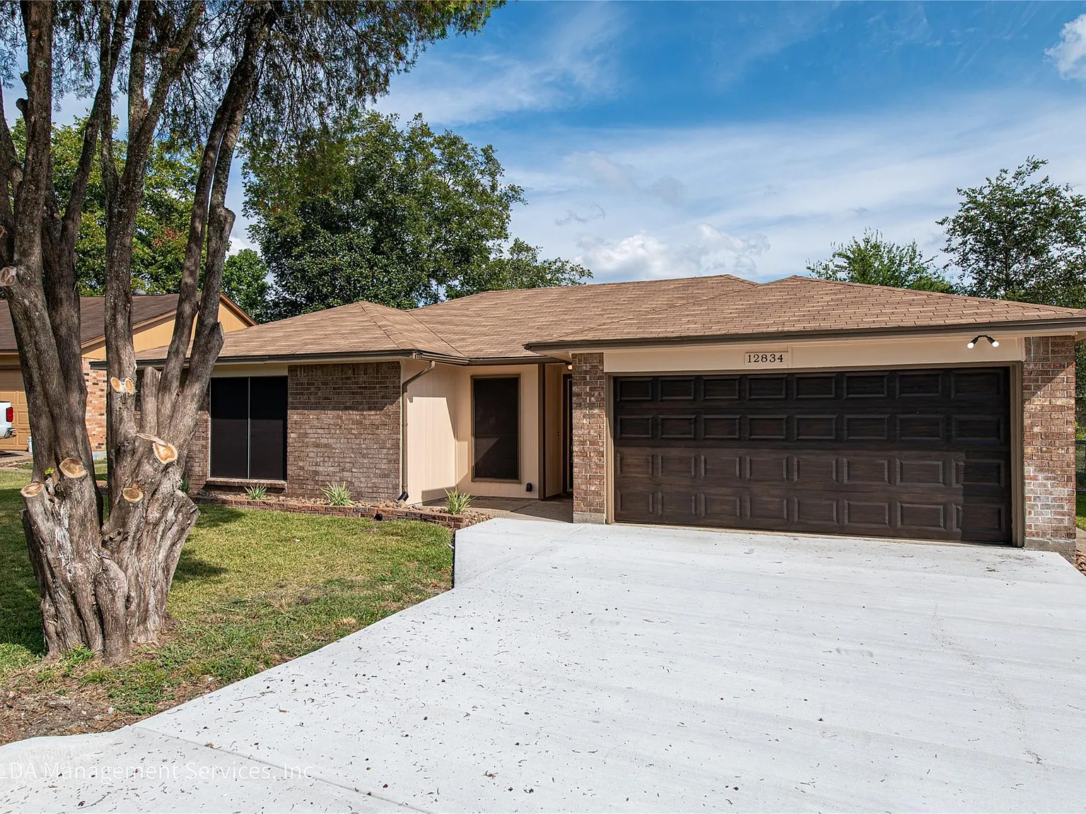 3 bed, 2.0 bath, 1288 sqft, $1,695 — Photo 2