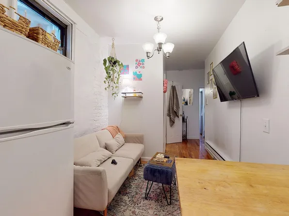 168 Rivington St APT 4a, New York, NY 10002