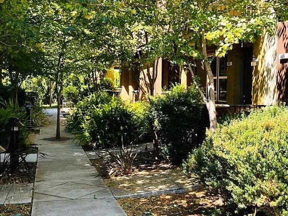 2nd image of 481 Umbria Pl