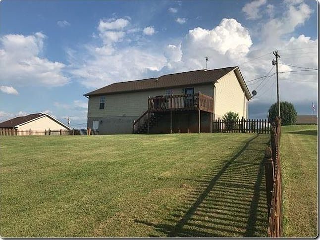 2nd image of 515 Keene Cir