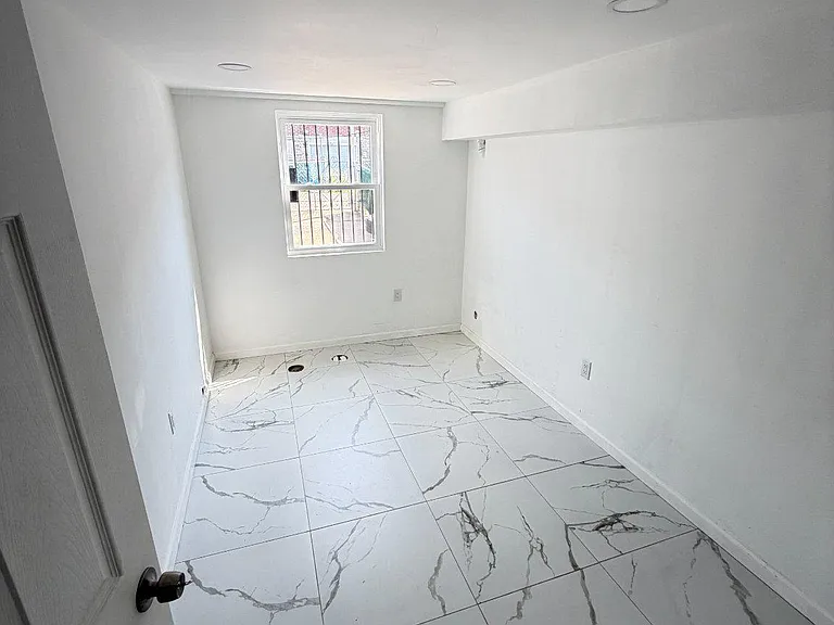 3113 Glenview St — Photo 17