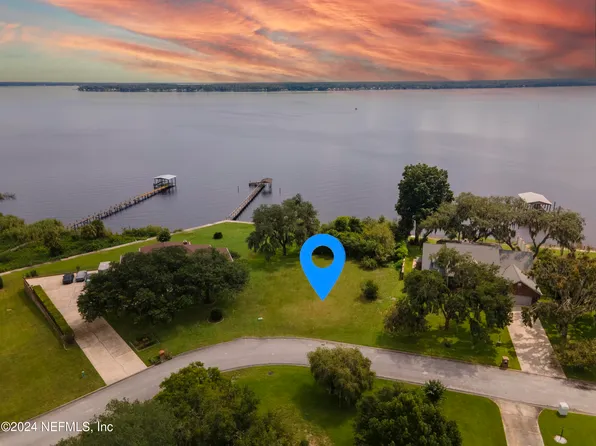 242 CRYSTAL COVE Drive, Palatka, FL 32177