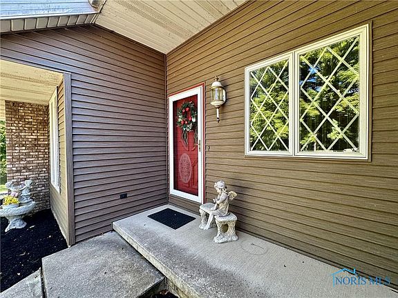 2nd image of 596 W Township Road 90