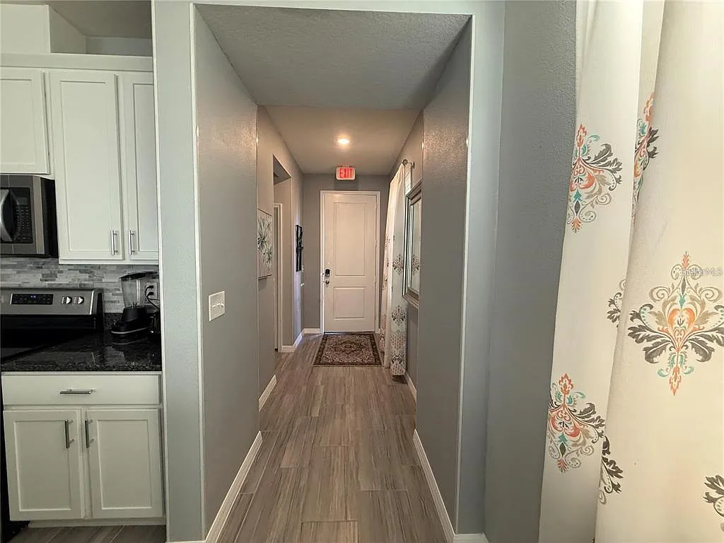4 bed, 3.5 bath, 1782 sqft, $2,800 — Photo 3