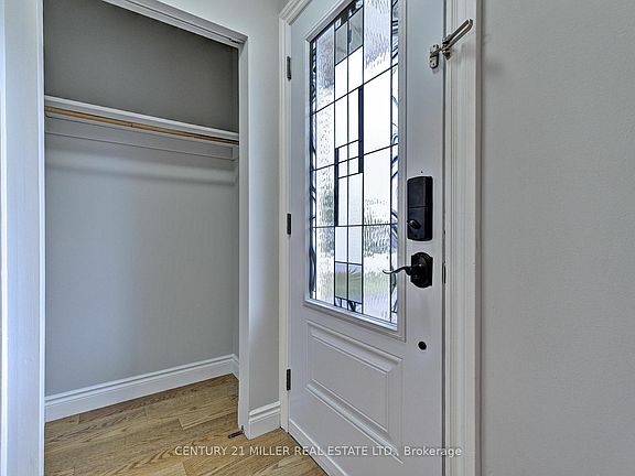 3rd image of 1273 Pallatine Dr